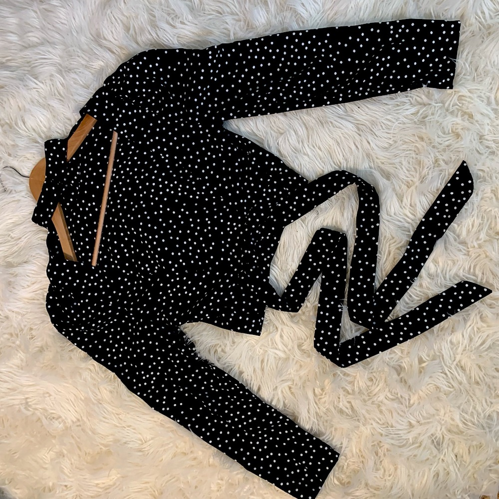 High Neck Backless Balloon Sleeve Crop Tie Blouse